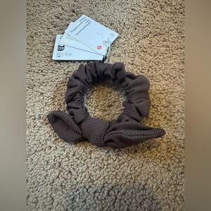 lululemon athletica Brown Knotted Ribbed Fabric Scrunchie
